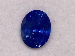 [1022]10.83 CT Unheated Royal Blue Oval-Shaped Sapphire